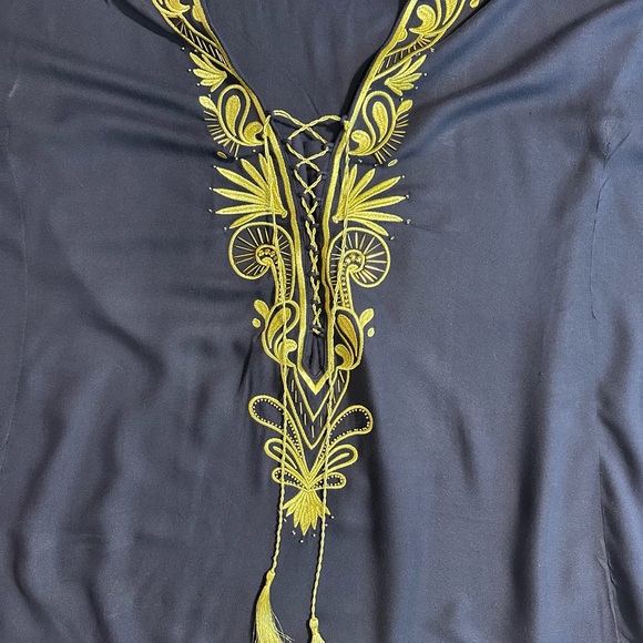 Lilly Pulitzer Cover/Top - Picture 2 of 4